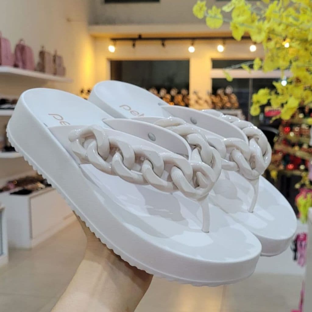 Chinelo Feminino Flatform Corrente Petite Jolie Basic PJ 7225