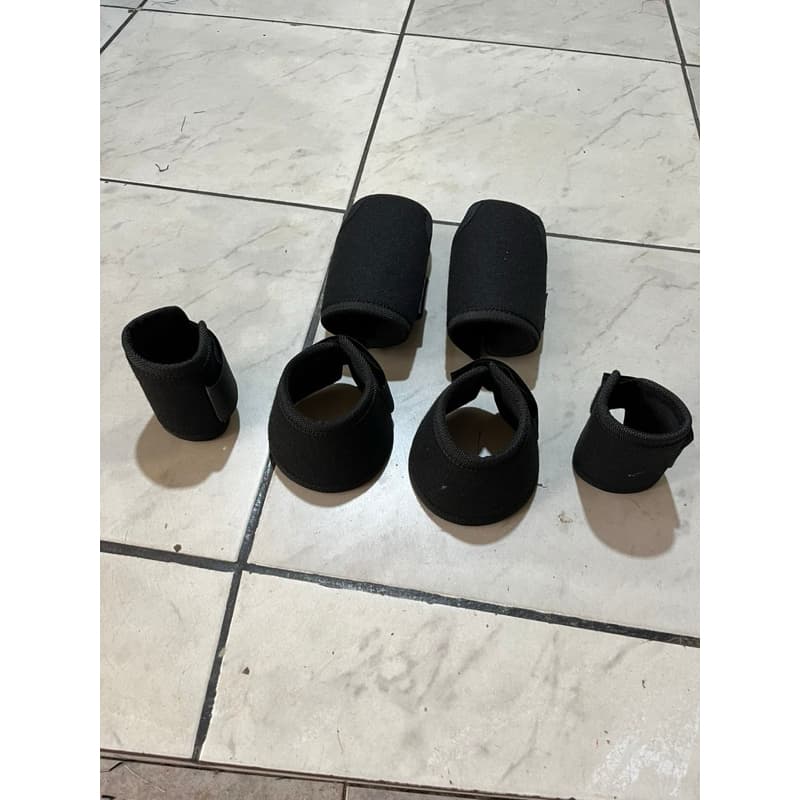 kit caneleira mais cloche e luva pra cavalos