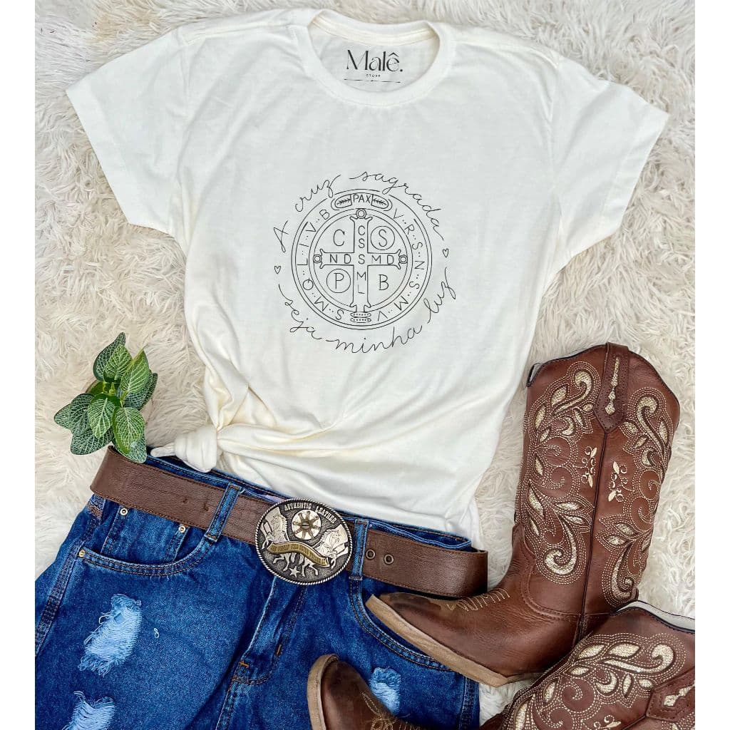 Camiseta Religiosa São Bento Tshirt Feminina Modelo Delicado Estampado