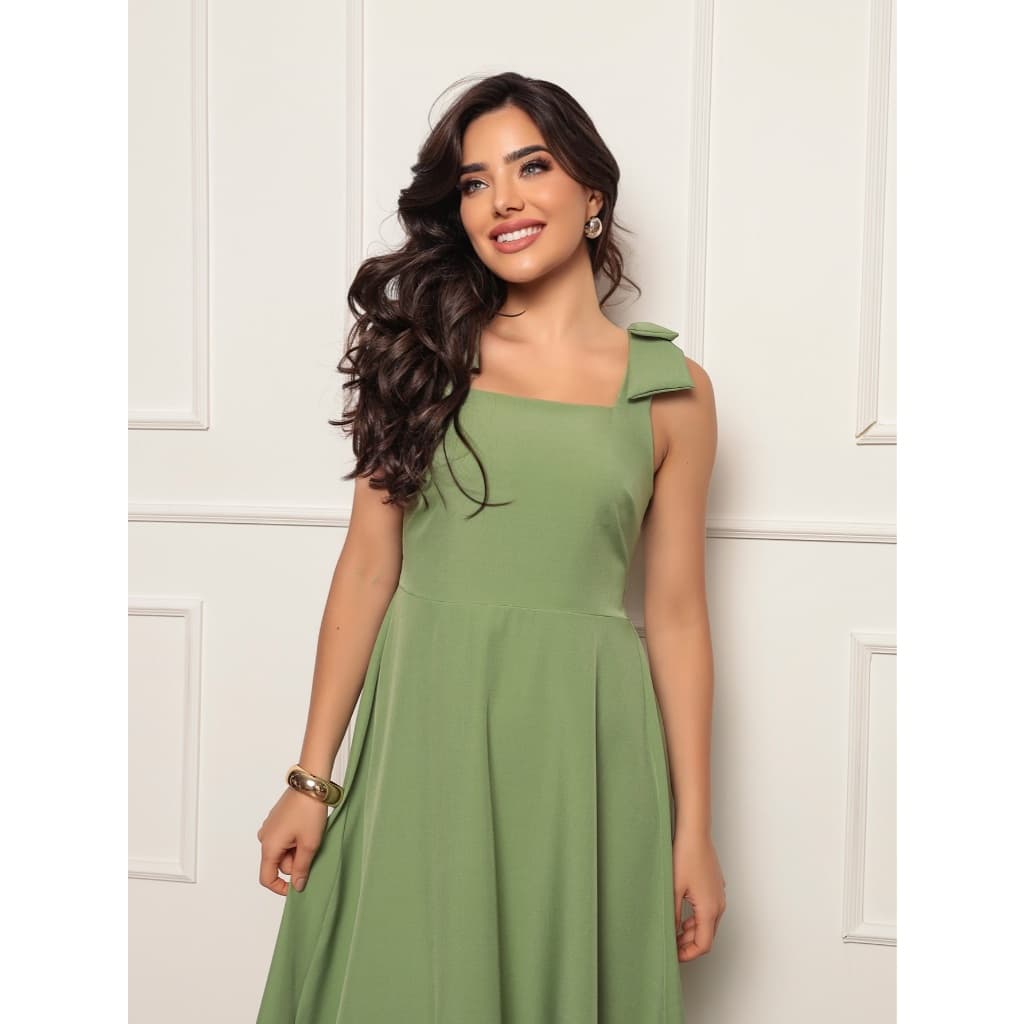 Vestido Midí Feminino Detalhe de laço no ombro em Alfaiataria