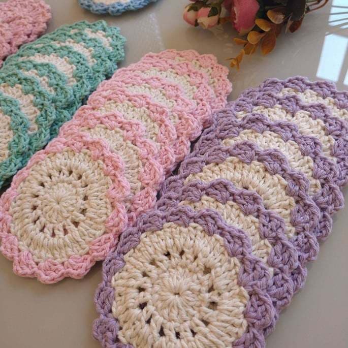 Kit 12 Sousplat Supla Descanso Porta Copos de Crochê Decoração Cozinha Mesa de Jantar Suplat Crochet
