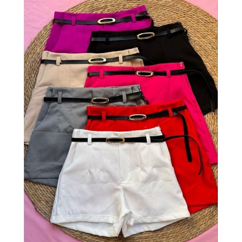 Shorts Alfaiataria cinto couro Feminino