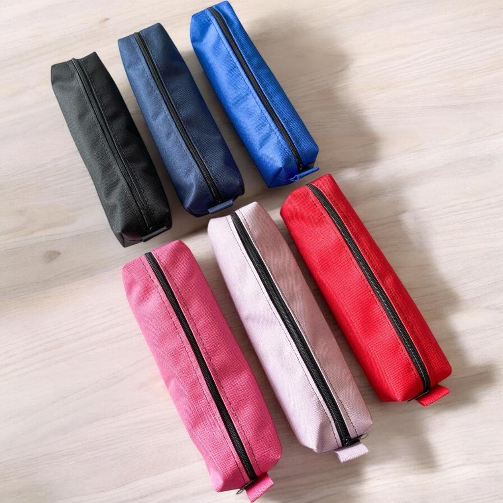 Estojo Escolar Nylon C/1 Zíper Material  Escolar-- ESTOJO ESCOLAR 2025*(1 ZÍPER)
