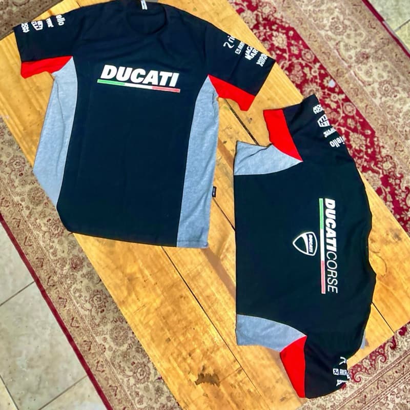 Camiseta Ducati MotoGP – Conforto, Estilo e o DNA da Velocidade