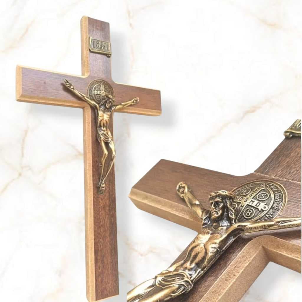 Cruz Crucifixo De Parede Porta Medalha de  São Bento Bronze 20 Cm Madeira Lindo