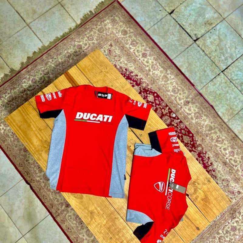 Camiseta Ducati MotoGP – Design Esportivo para Apaixonados por Duas Rodas