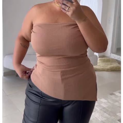 Blusa Feminina plus size Tomara que caia Assimétrica Canelada Ribana Com Bojo Blusinha lateral