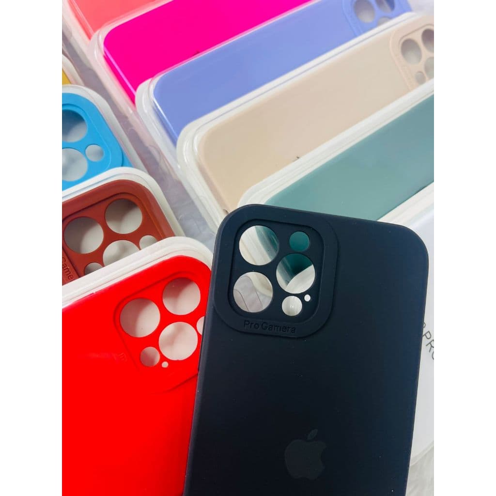 CAPA CAPINHA CASE PARA IPHONE 15 PRO A SILICONE INTERIOR AVELUDADA COM CÂMERA FECHADA......