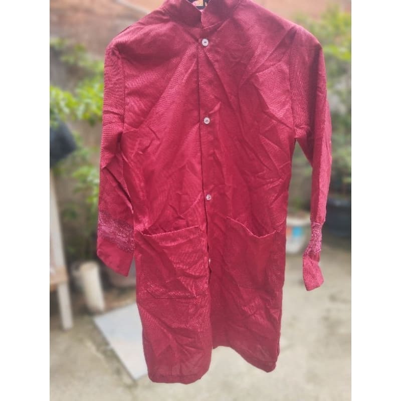 JALECO BORDO COM RENDA