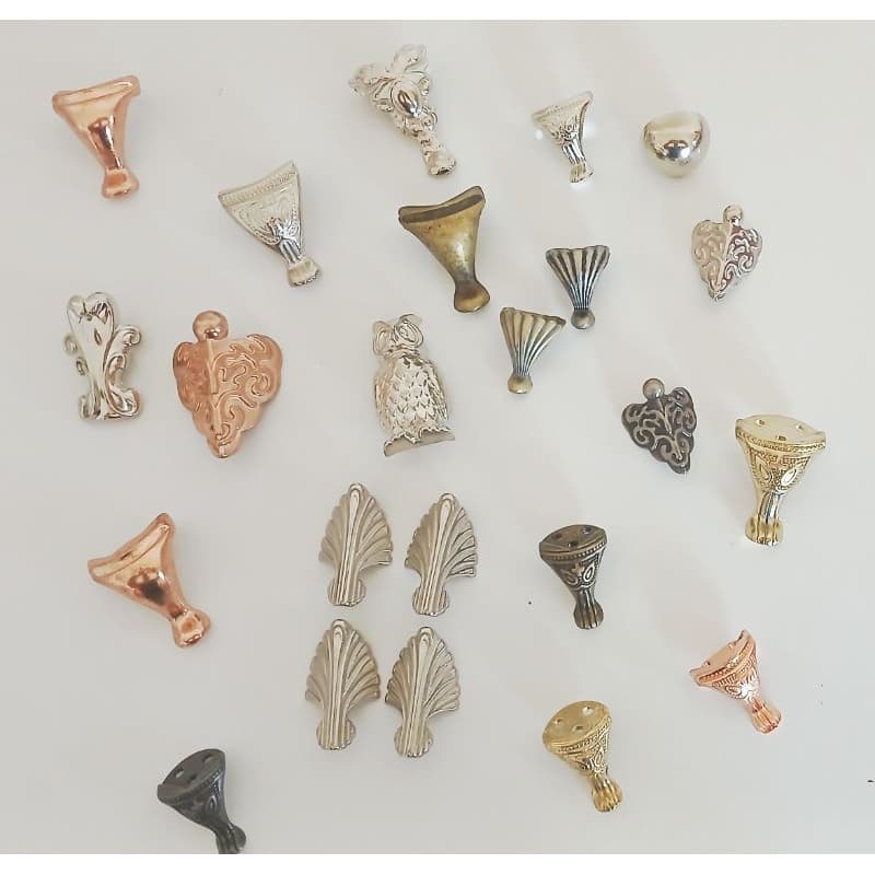 Pezinhos de Metal 4 Unidades para Caixas e Artesanato