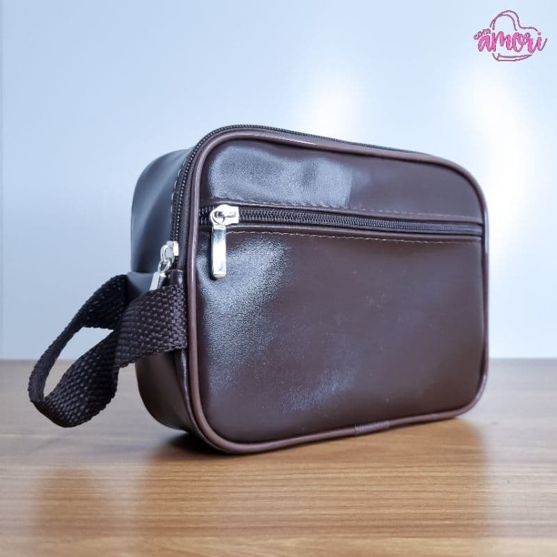 Necessaire Verniz Corino Com Bolso Interno E Externo Alça Lateral Para Maquiagens Cosméticos