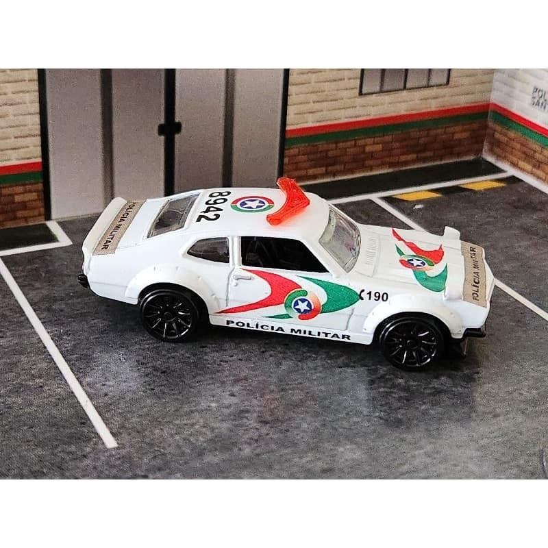FORD MAVERICK CUSTOM PMSC HOT WHEELS ESCALA 1.64 TAMANHO 7CM NOVO CUSTOM PMSC ACOMPANHA EMBALAGEM DE ACETATO NOVO 7CM