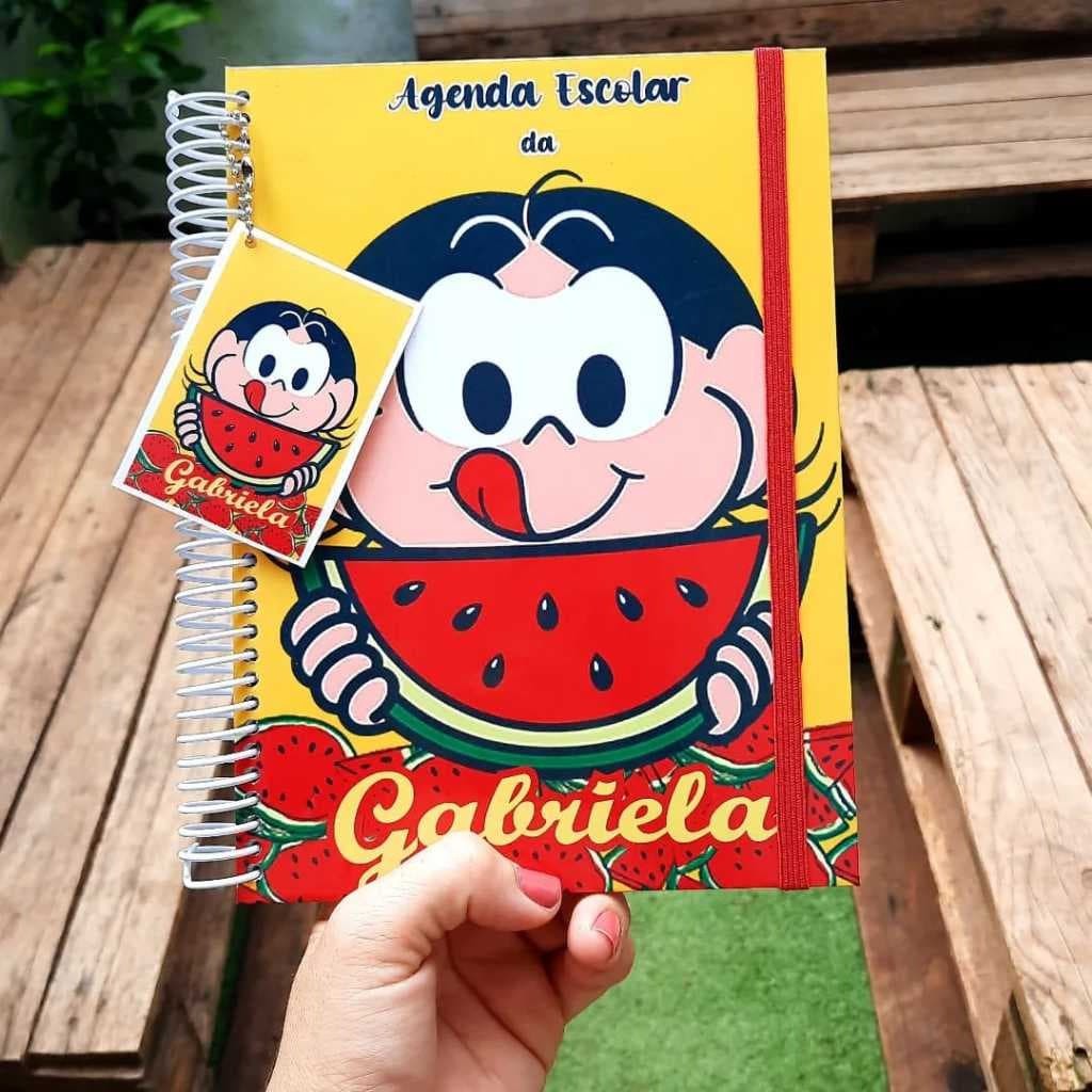 Agenda Escolar Datada capa dura personalizada com nome completa com chaveiro