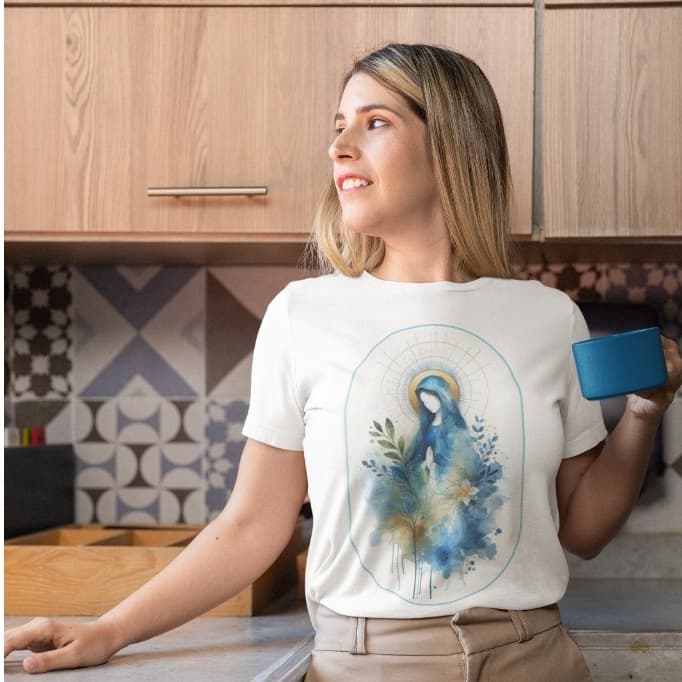 Camiseta estampada Nossa Senhora das Graças. Camiseta de devoção. Camiseta branca básica