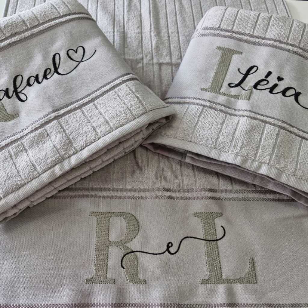 Kit 3 peças Casamento Toalha de Banho e Rosto Personalizada Com Bordado das Iniciais e Nomes