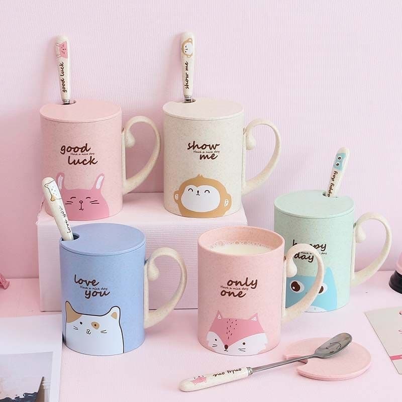 Caneca Copo Infantil De Plástico Desenhos Animados Animais Com Colher E Tampa Para Criança E Bebês Xícara Café Multiuso