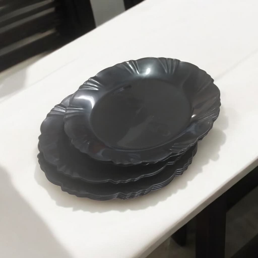 20 Prato Sobremesa Pétala Plástico Preto 17 cm Lavável