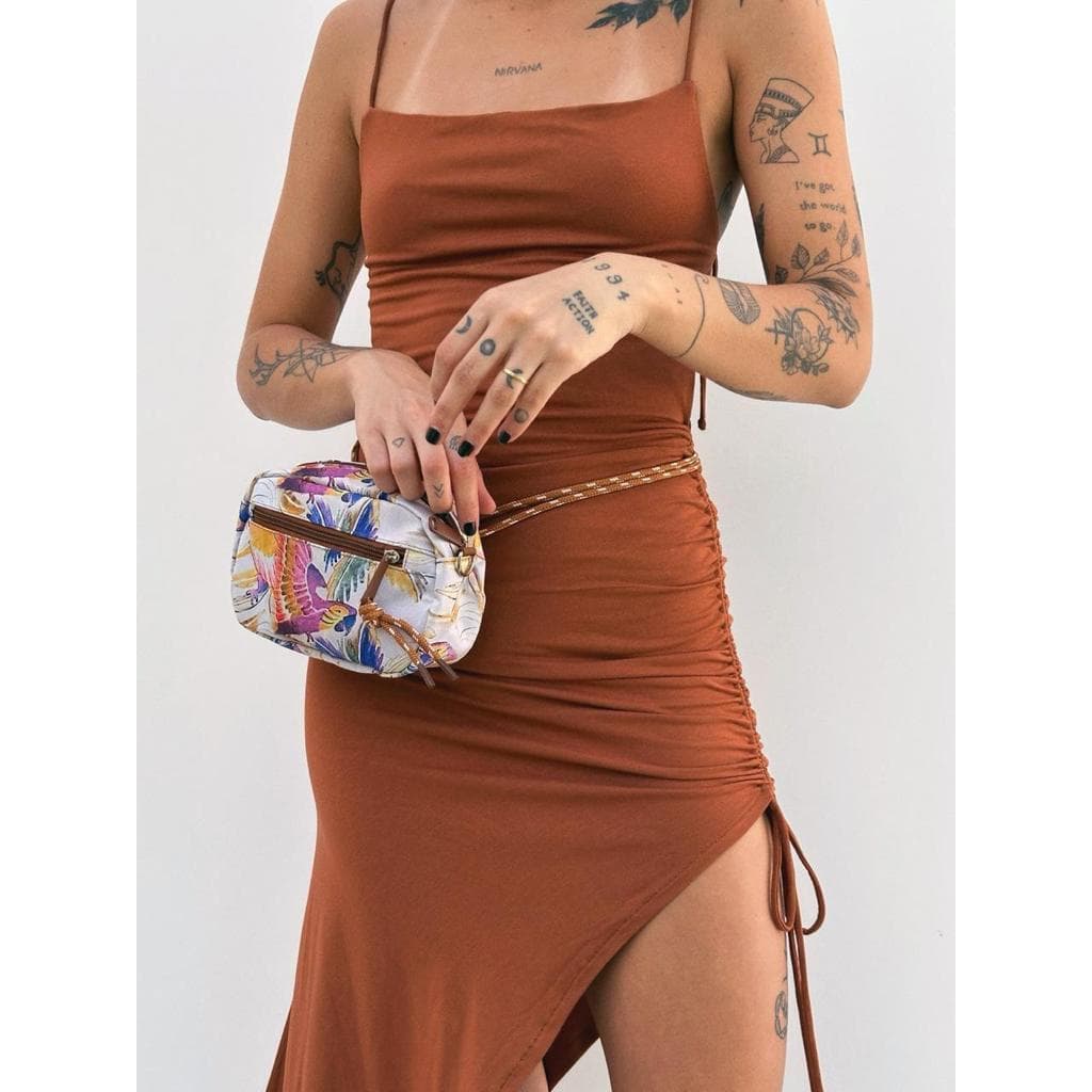 Bolsa Feminina Compacta Multicolorida – Design Moderno e Versátil