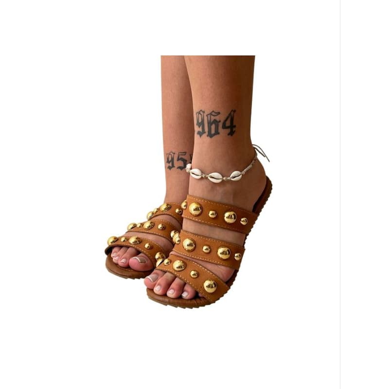 Lançamento,primavera verão,chinelo em couro legítimo,com detalhes dourado.