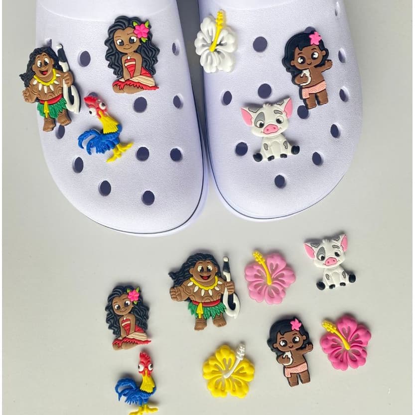 06 a 04 Pins/Bottons Emborrachados Para Babuche  - Moana