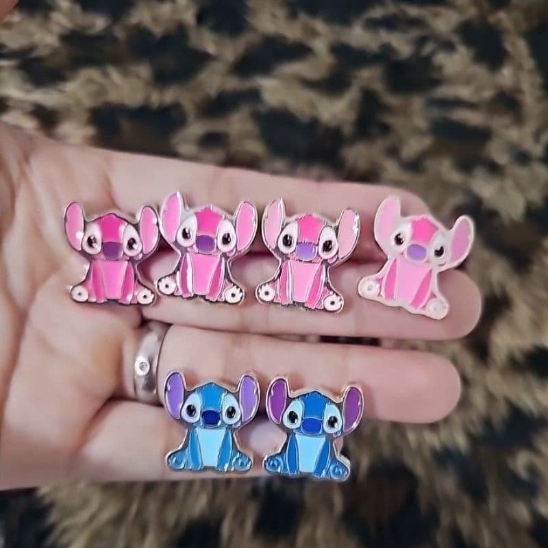 3 pares de pingentes Stich para customização de chinelo