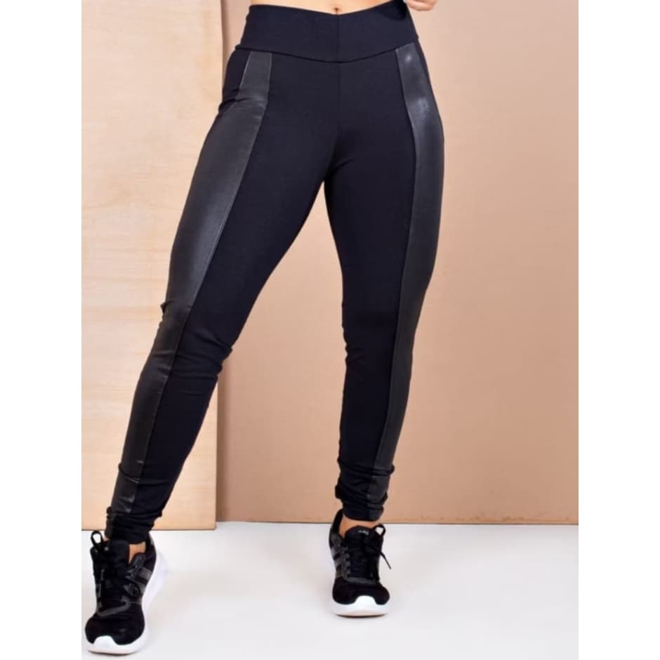 Calça Cintura Alta Montaria Flanelada Detalhe Cirrê Feminino