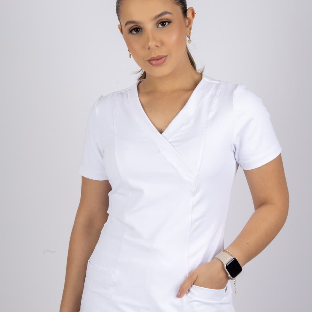 CONJUNTO SCRUB FEMININO PIJAMA CIRURGICO HOSPITALAR ENFERMAGEM SAÚDE E  ESTÉTICA