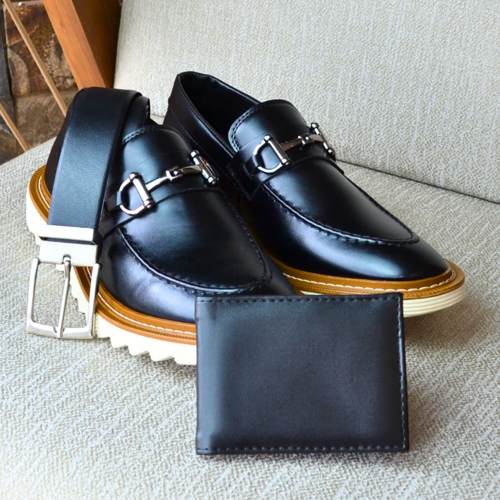 Sapato Masculino Mocassim com Carteira e Cinto Kit Completo Casual Tratorado com Fivela 37 ao 46 Confortável