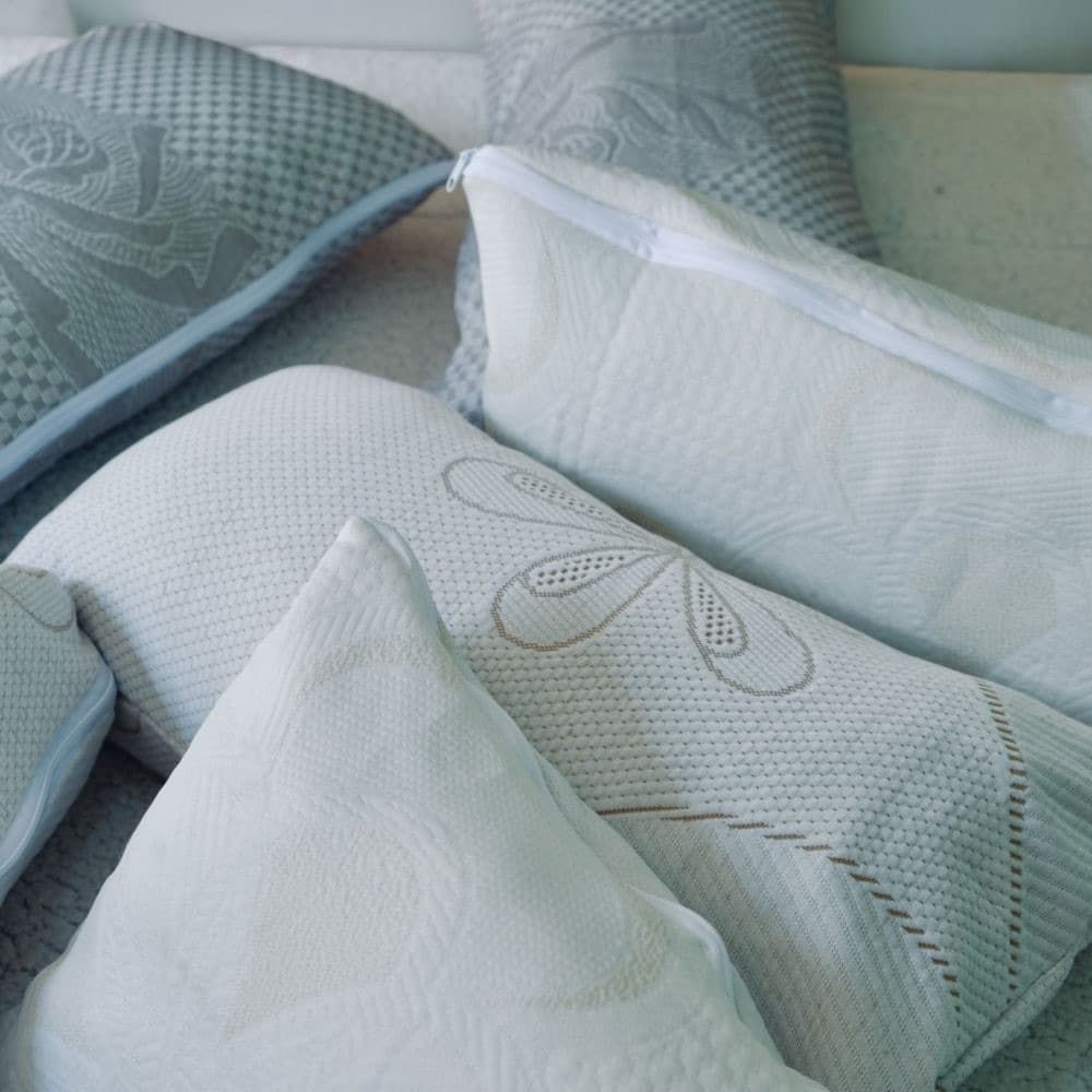 Almofada Travesseiro de Perna LegPillow Firme Macio Confortável Refil + Capa Com Ziper