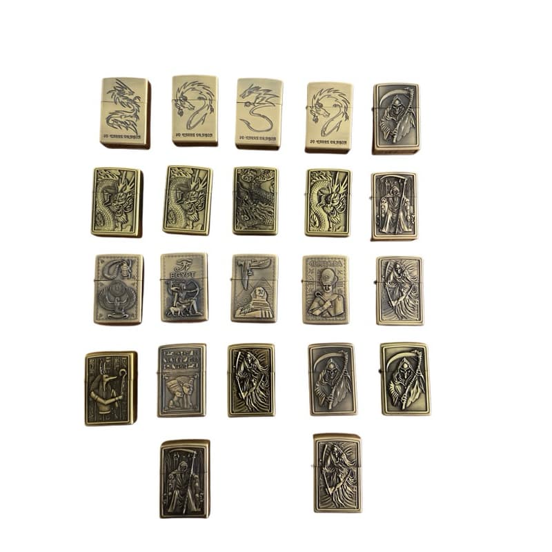 Diversas Quantidade De Isqueiro Zippo recarregável (MOEDA ANTIGA) **O ISQUEIRO VAI DESCARREGADO*