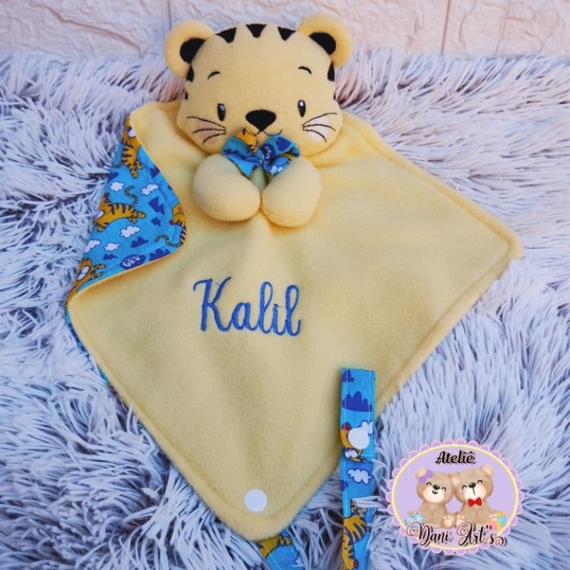 Naninha Tigrinho Personalizada Bordada com Nome 🐯 Prendedor de Chupeta Material Antialérgico -Bebê Presente Chá de Bebê