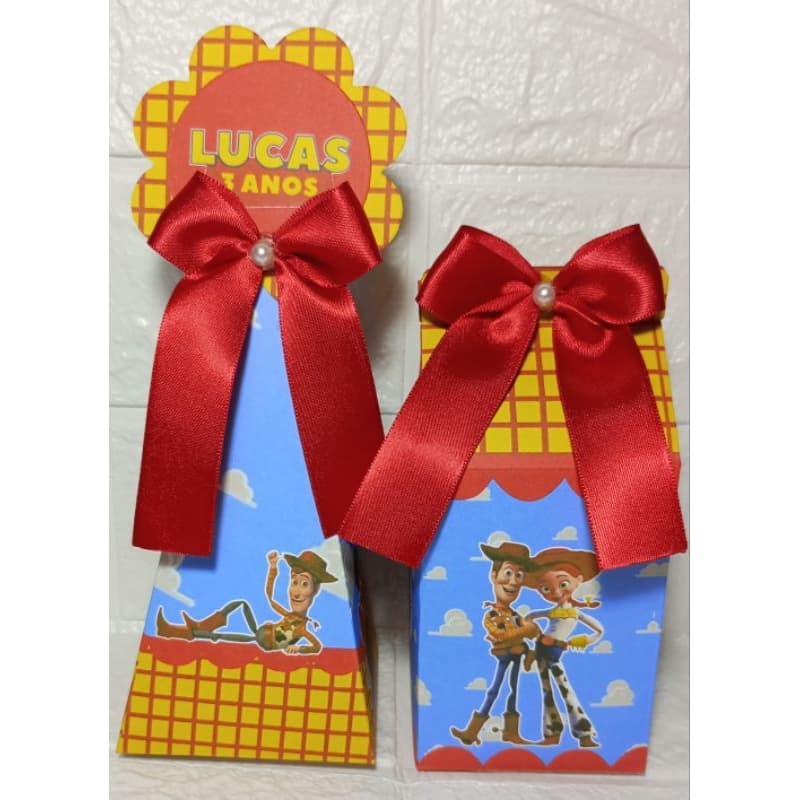 Kit Pegue e Monte Caixas Milk e Pirâmide TOY STORY caixinhas personalizados para festas aniversários.