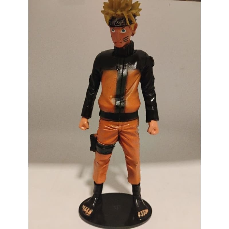Boneco Naruto em resina colecionável