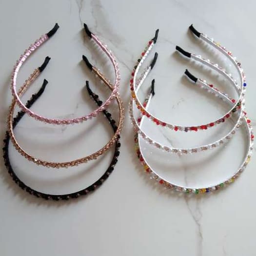 Tiara de pedrinhas - Arquinho com Pedrinhas de luxo