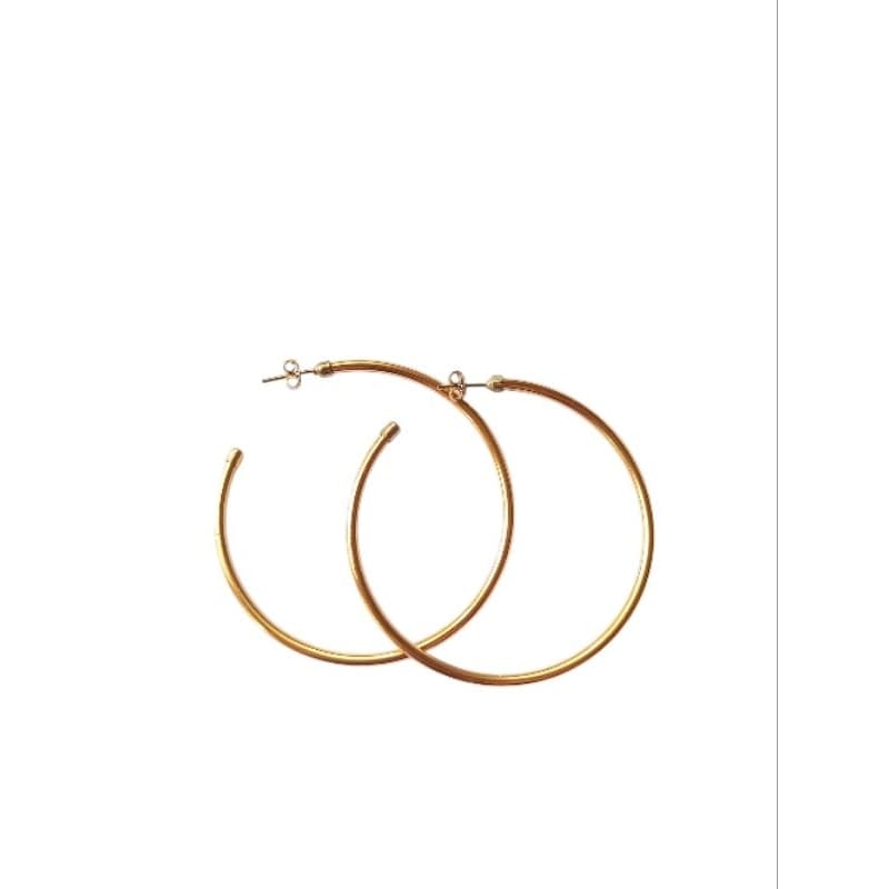 Brinco de argola dourado grande