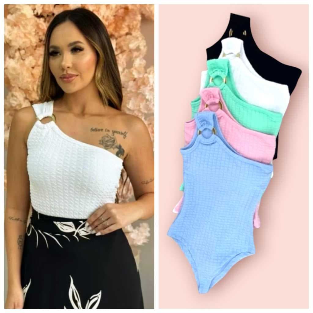 Body Feminino Um Ombro Só com Textura e Argola Dourada - Sofisticação Moderna