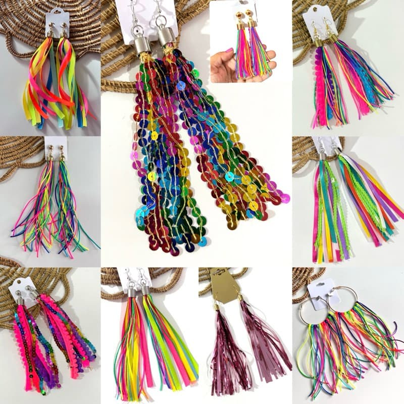 Brinco Carnaval Colorido Feminino Argola Fita Franjas Pompom Bloquinho Moda Estilloso Vários Modelos