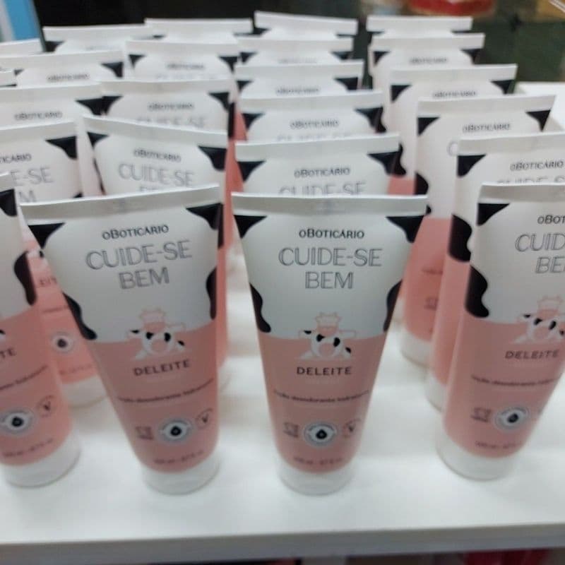 loção hidratante Deleite cuide se bem boticário 200ml