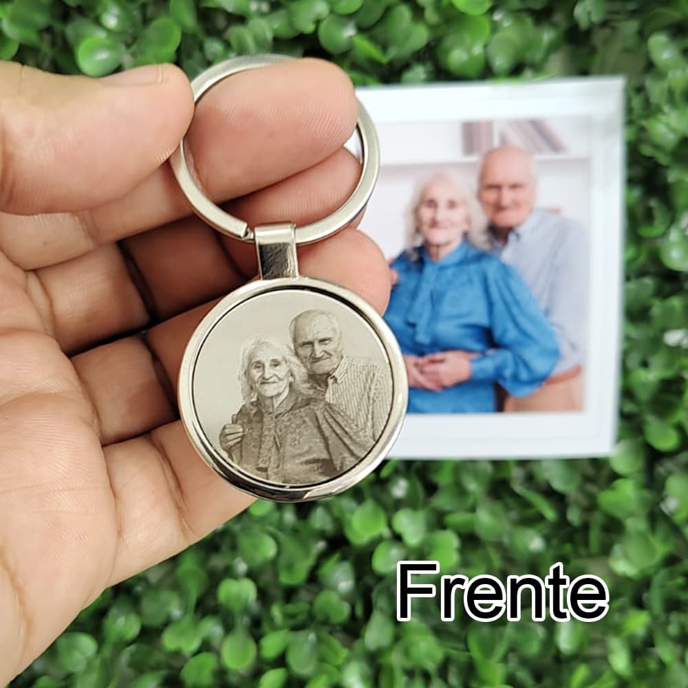 Chaveiro de Aço Redondo Personalizado com Foto e Frase - Casal - Namorado