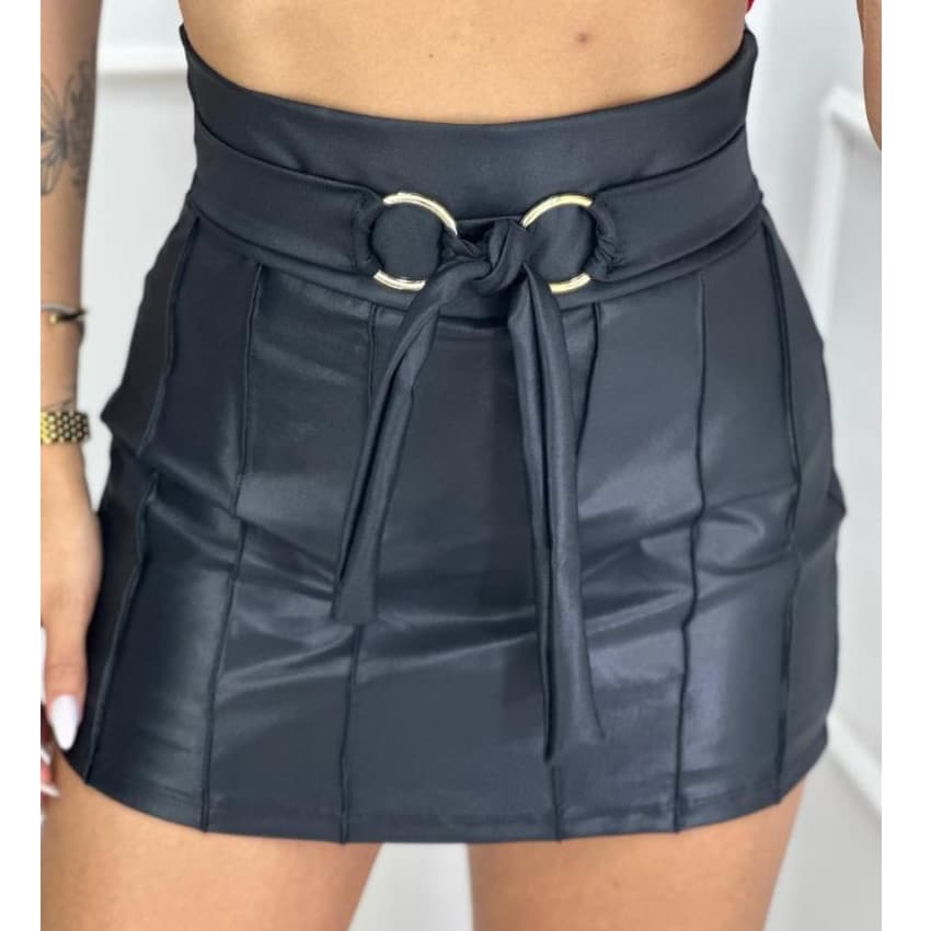 Short Saia Argola Preto Cirre Curta com Cordão Couro Fake Fivela Cintura Alta Confortável