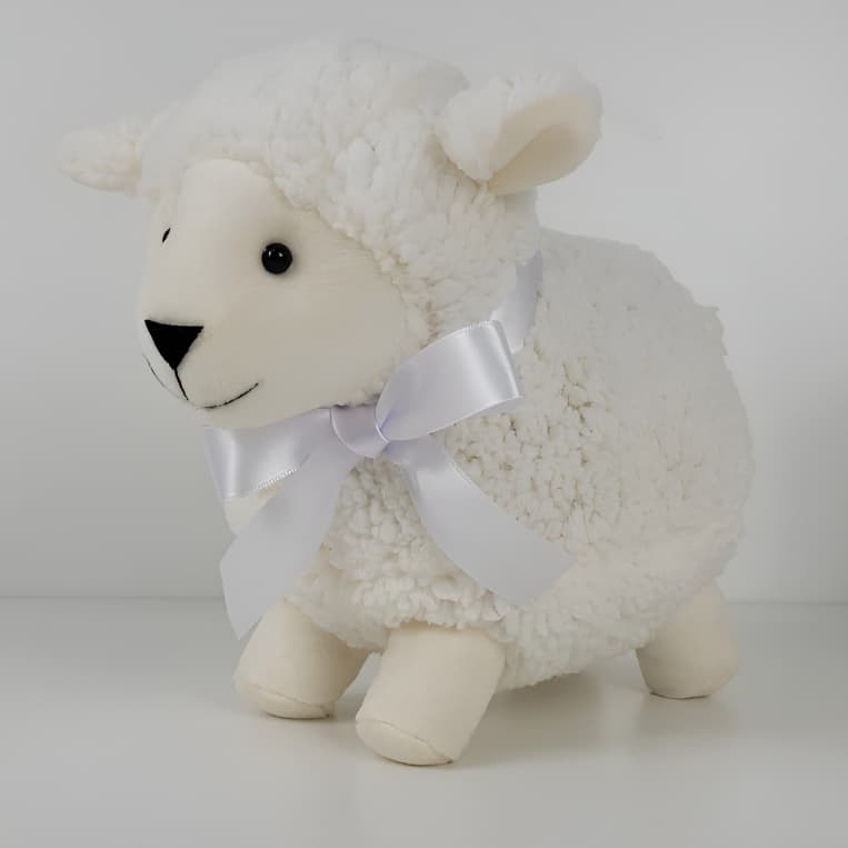Ovelha de Pelúcia 22cm Antialérgica Com Laço