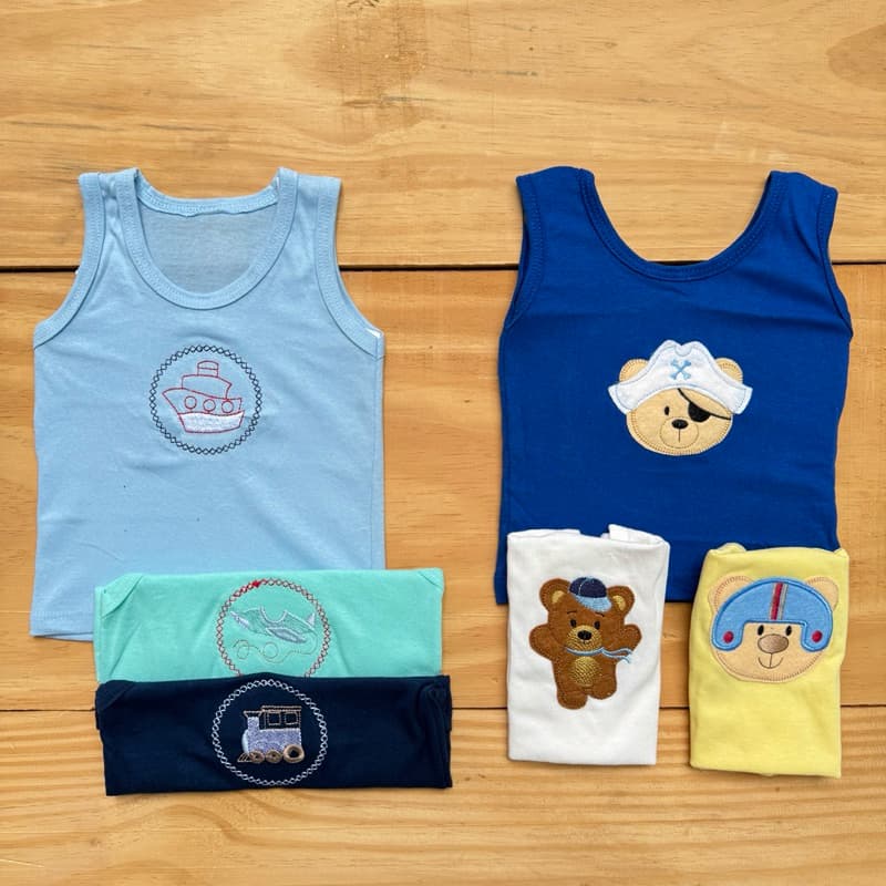 Kit 6 Regatas Bebê Masculino 100% Algodão Bordadas e Confortáveis