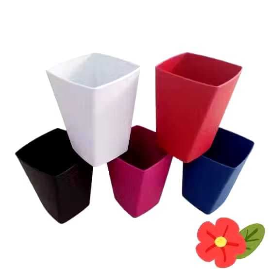 Kit 10,20,30,40 ou 50 Copos Quadrado 300ml de Plástico.