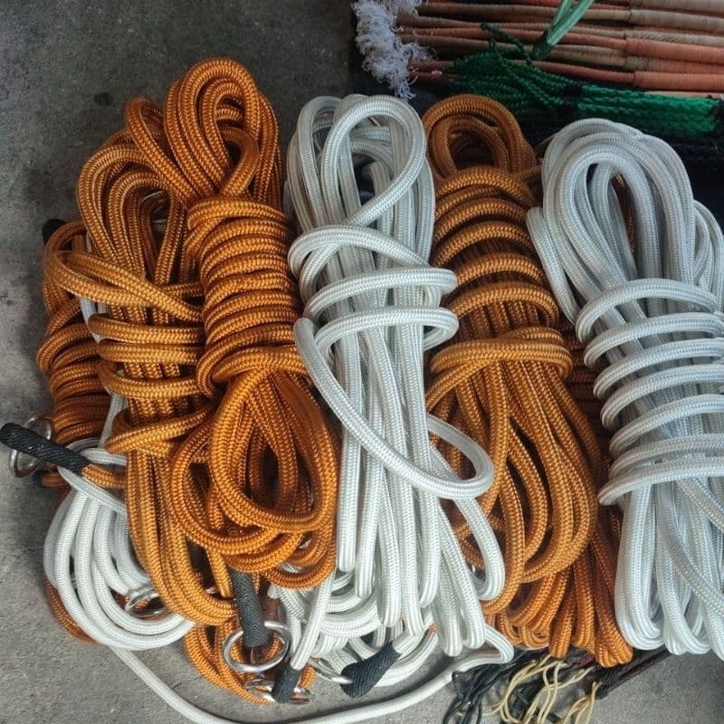 Corda de laço Profissional 11 metros, com argola em aço inox