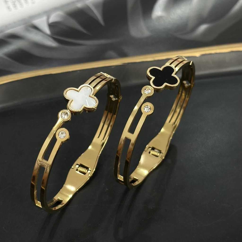 Bracelete Trevo Aço Inoxidável Feminino Moda Mulher Estilo Elegância Inspiração Virgínia