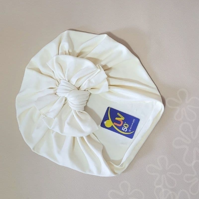 Touca Turbante de bebê com proteção solar UV+50 OFF WHITE