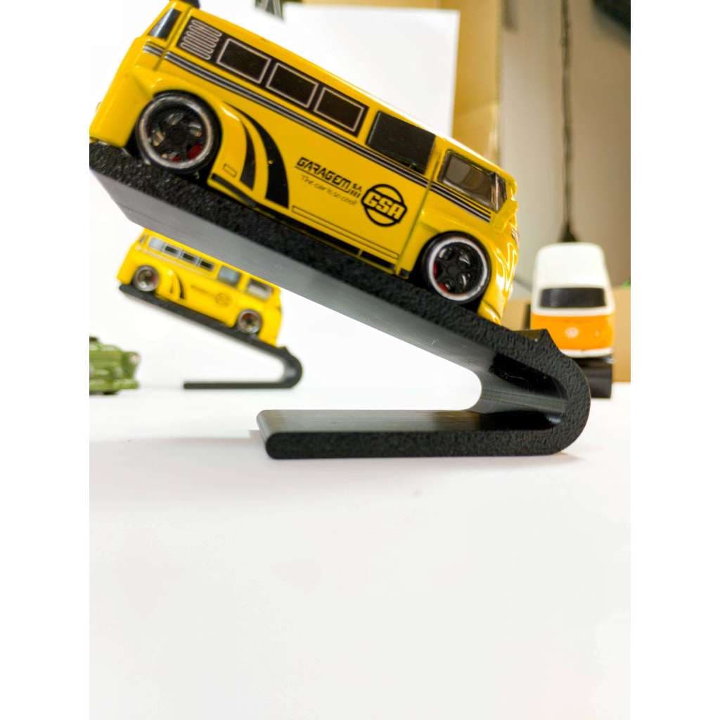 Kit Expositores para Carrinhos de Hot Wheels Formato Rampa - Mostre seu Estilo e suas Miniaturas