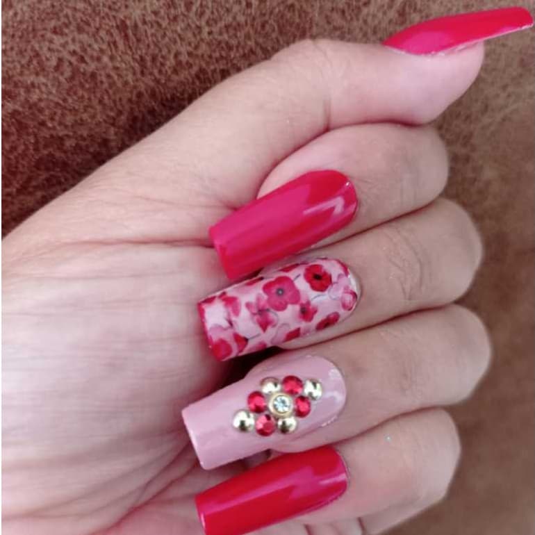 Unhas Postiças Decoradas E Pintada Quadrada