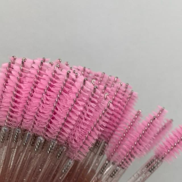50 Escovinhas Extensão de Cílios e Sobrancelhas descartáveis Rosa com glitter