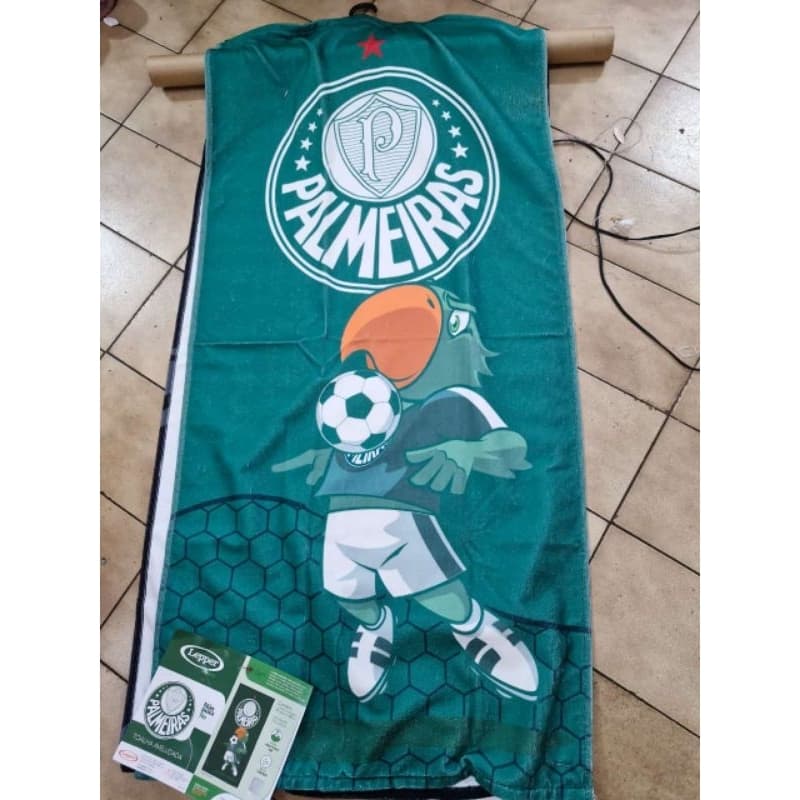 toalha de banho lindíssima do palmeiras original  enxuga muito bem